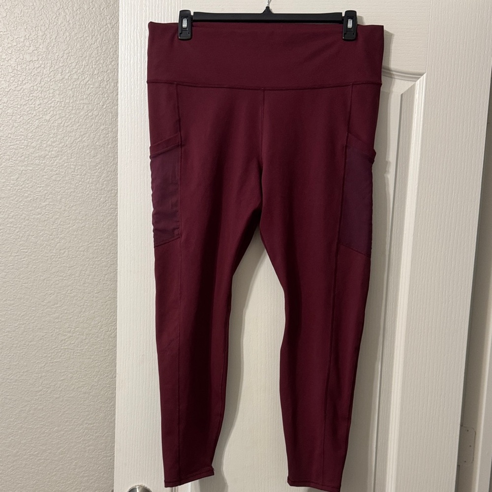 Fabletics 2X On The Go Maroon Active Leggings with Side Pockets